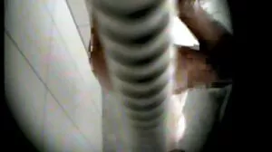 Une film x porno video milf dominée labourée grossièrement et doigtée