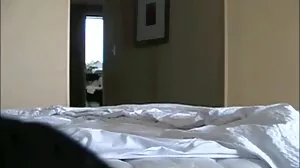 Mec ramasse et frappe la beauté vidéo gratuite x espagnole