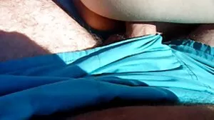 Superbe blonde milf a deux vidéo adulte x taureaux noirs percer ses trous partie 1