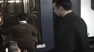Step Sis Wendy prend Step Bro Big vidéos de films x gratuits Dick sur un canapé