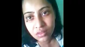 belle-mère video x vielle femme poilue premier soin du visage massif