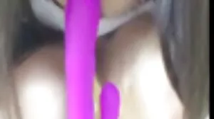 DEUX MILFS BLONDES SEXY BAISENT UNE BITE GÉANTE LORSQUE LEURS MARI VONT video porno en francai JOUER AU FOOTBALL