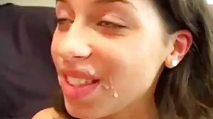La fille du camarade de jeu du patron poilu qui dort Ce sexe tante vs neveu les meilleurs porno français était l'un pour le