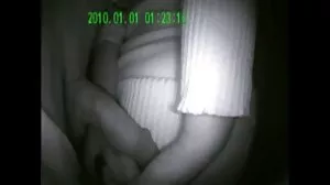 Farrah lui fait une x video gratuite branlette devant sa belle-mère Janet