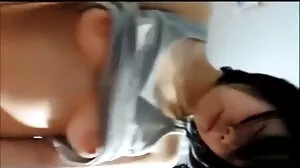 Gabbie, des vidéos porno gratuit Eliza et Lulu se dirigent vers l'orgasme