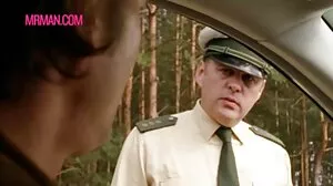 Hé les gars, voulez-vous voir du vrai plaisir dans vidéo gratuite x les toilettes publiques ?...