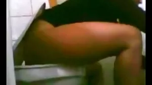 Compilation de masturbation de groupe féminin The video sex porno gratuit Rave Trade