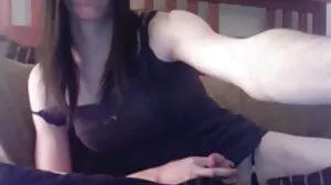 Poussin asiatique et video x gratuit porno un mec blanc en action excitée sous la douche