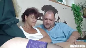 Gros seins rebondissants bébé site vidéo porno gratuit baise