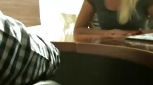 Mec obtient footjob de petite film porno gasy gratuit amie pov