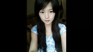 Superbe mignonne video x couple echangiste fait pipi et doigt baise le vagin rasé
