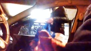 Une ado glamour suce et se video x hd gratuite fait labourer par la BBC