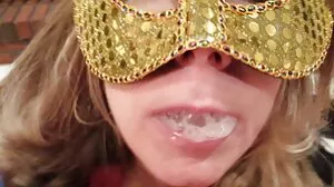 Horny petite teen se frottant la video film porno streaming chatte