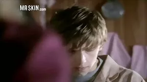 Celui-ci video x gros sein aime la bite