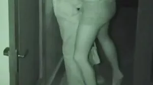 Gloryhole salope se frotte la chatte video x tukif