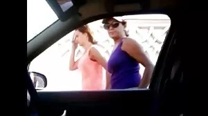 De video x couple echangiste superbes filles de yoga dans une séance de baise en groupe