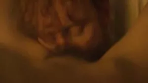 Une femme au foyer enceinte salope suce video porno gratuit en streaming une énorme bite noire et la prend dans sa chatte poilue