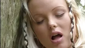 Gloryhole aime la brune spex porno gratuit orgie se fait éjaculer sur le visage